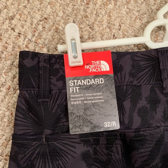 Grey Camo North Face Rolling Sun Packable Short - Picture 3 of 5